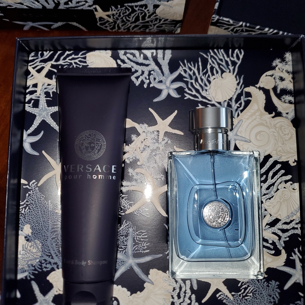 Versace Pour Homme Cologne and Body Shampoo Set New In Gift Box